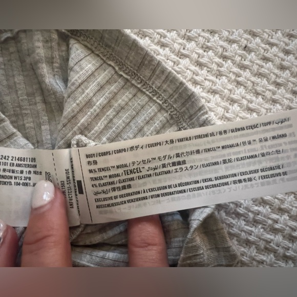 Abercrombie & Fitch Light Gray Ribbed Shirt - Picture 5 of 5